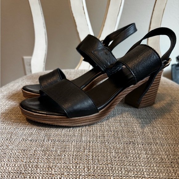 Vaqay Waterford Sandals Size US9/EU40 - Picture 2 of 6